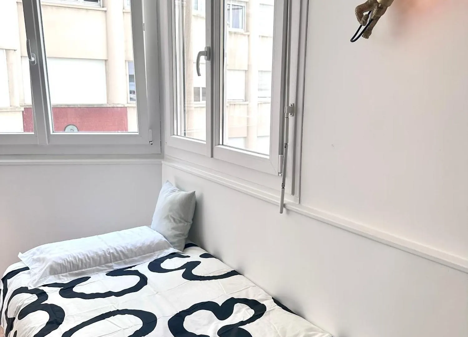 Urban Oasis Paris Apartment 0*,  France